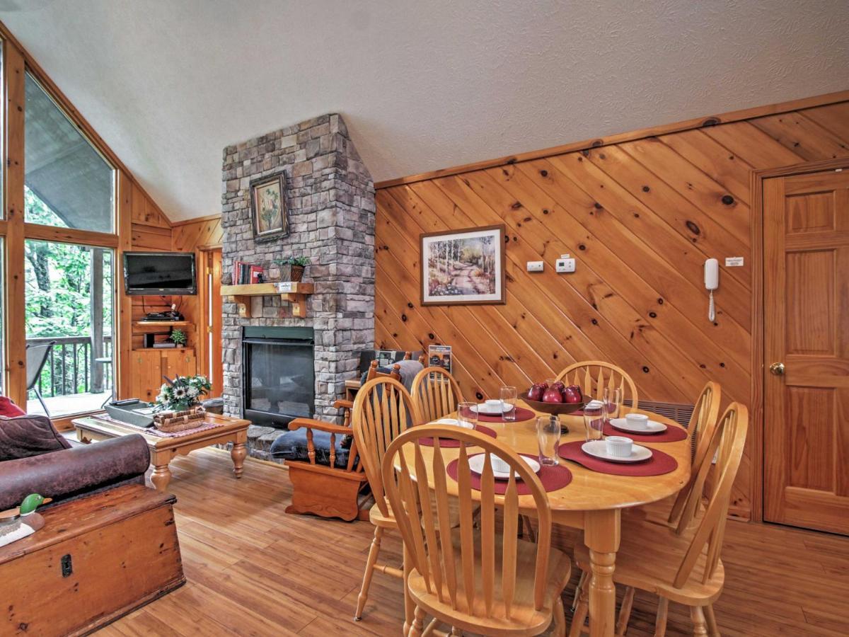 Idyllic Cabin With Hot Tub Less Than 2 Mi To Dollywood! Sevierville Dış mekan fotoğraf
